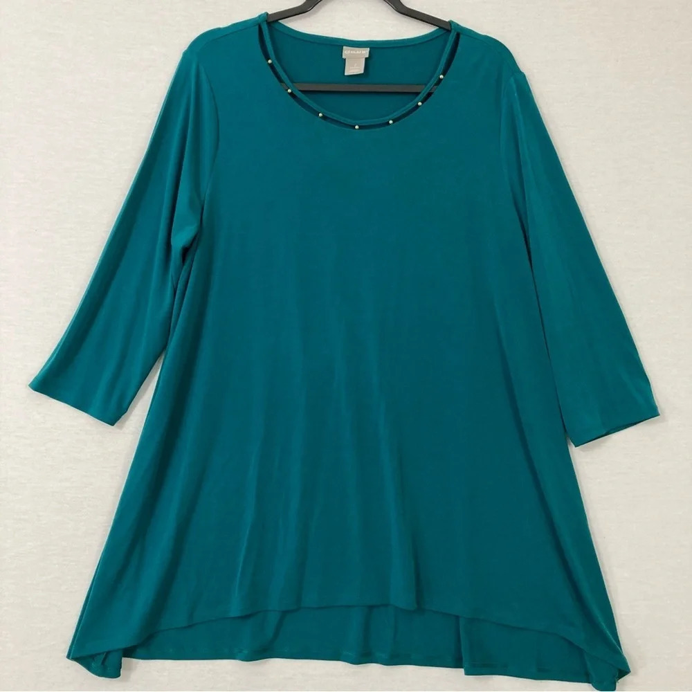 Chico's Green Stretch Round Neck Cut Out Beaded Detail Pull-over Blouse Large/2